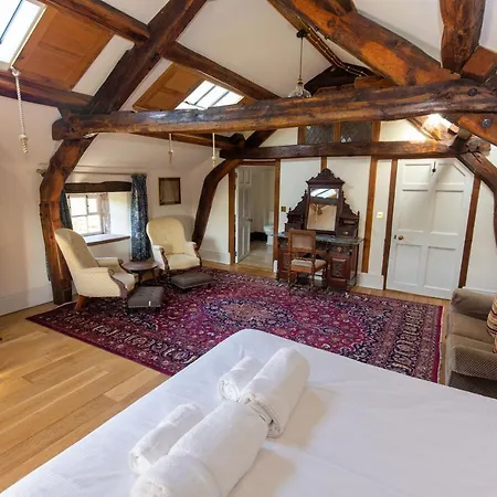 Haile Hall - With Hot Tub - Private Wing With 4 Huge Ensuite Bedrooms In Historic Country House Only 14 Miles From Scafell Pike - Wast Water Lake - Featuring In Countrylife 乡村民宿