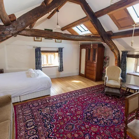 Haile Hall - With Hot Tub - Private Wing With 4 Huge Ensuite Bedrooms In Historic Country House Only 14 Miles From Scafell Pike - Wast Water Lake - Featuring In Countrylife * Egremont (Cumbria)