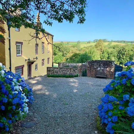 Haile Hall - With Hot Tub - Private Wing With 4 Huge Ensuite Bedrooms In Historic Country House Only 14 Miles From Scafell Pike - Wast Water Lake - Featuring In Countrylife