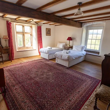 Haile Hall - With Hot Tub - Private Wing With 4 Huge Ensuite Bedrooms In Historic Country House Only 14 Miles From Scafell Pike - Wast Water Lake - Featuring In Countrylife